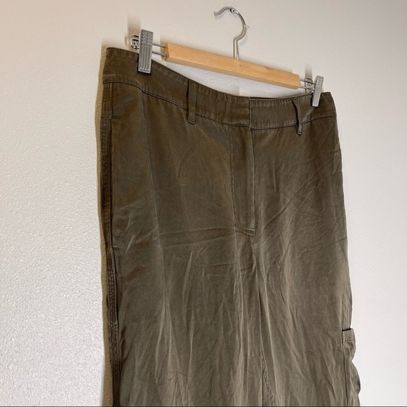 Theory Thorelle Silk Cargo Pants Dark Green Vintage Satin Straight Size 6 Women - Picture 5 of 12